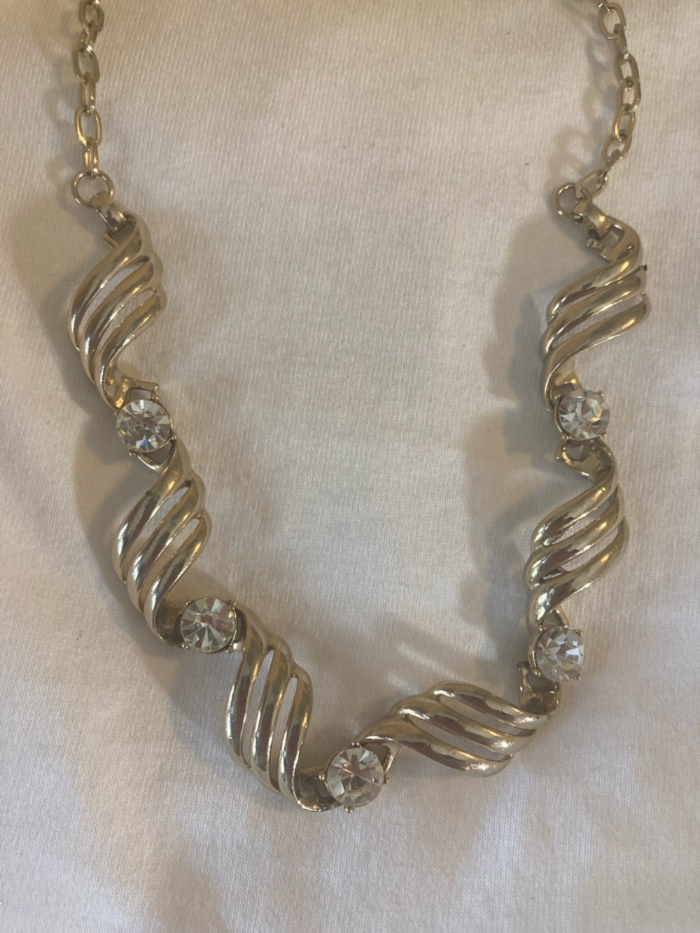 Vintage Fleur de Lis Symbol Necklace with Crystals